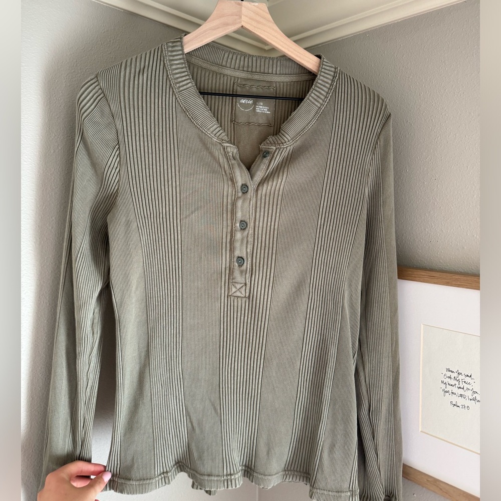 Aerie XL Henley shirt